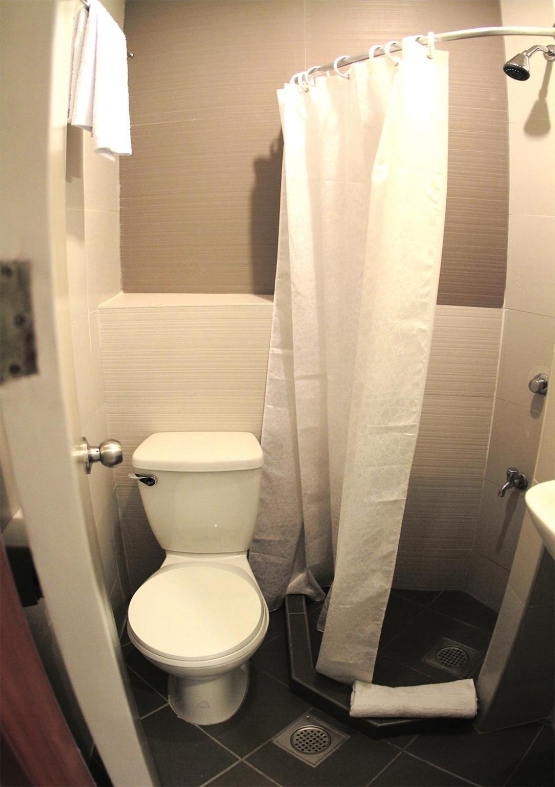 The Center Suites سيبو الغرفة الصورة