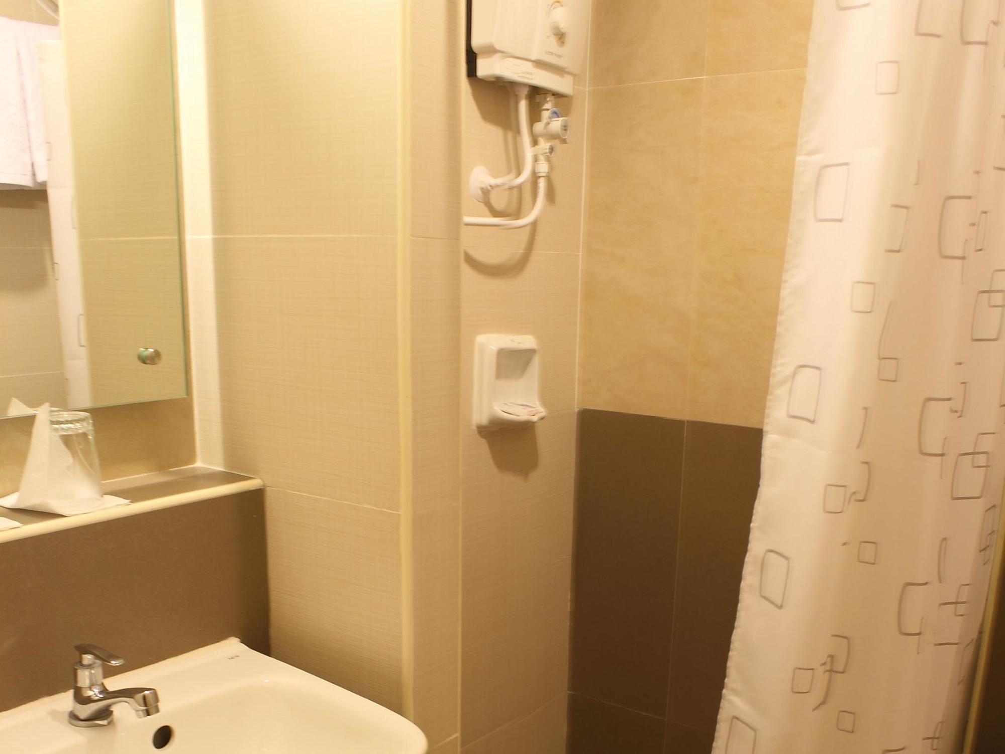 The Center Suites سيبو المظهر الخارجي الصورة