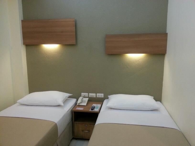 The Center Suites سيبو المظهر الخارجي الصورة