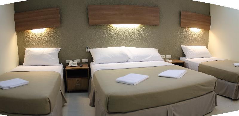 The Center Suites سيبو المظهر الخارجي الصورة