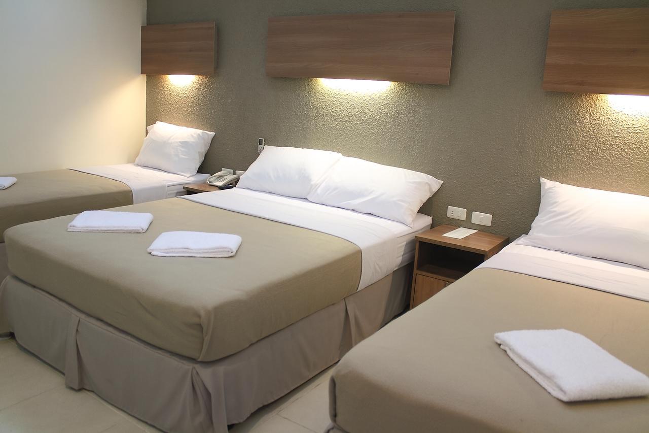 The Center Suites سيبو المظهر الخارجي الصورة