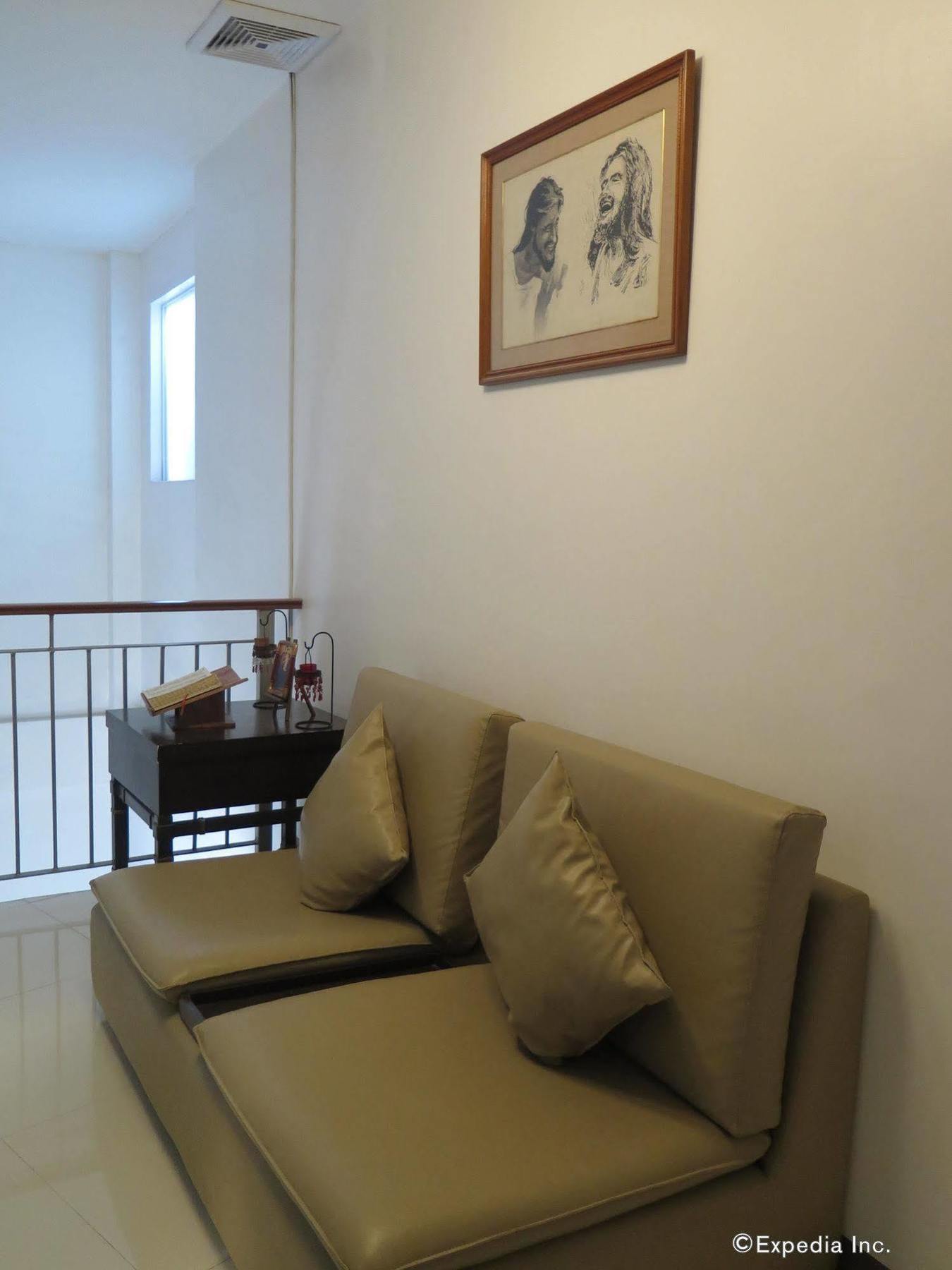 The Center Suites سيبو المظهر الخارجي الصورة