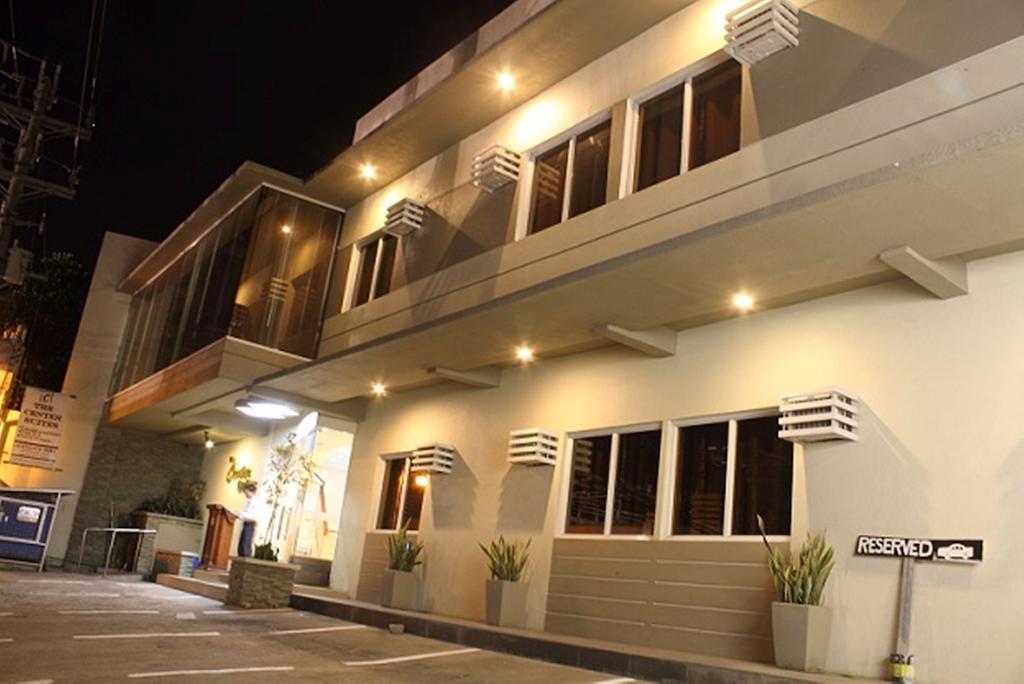 The Center Suites سيبو المظهر الخارجي الصورة